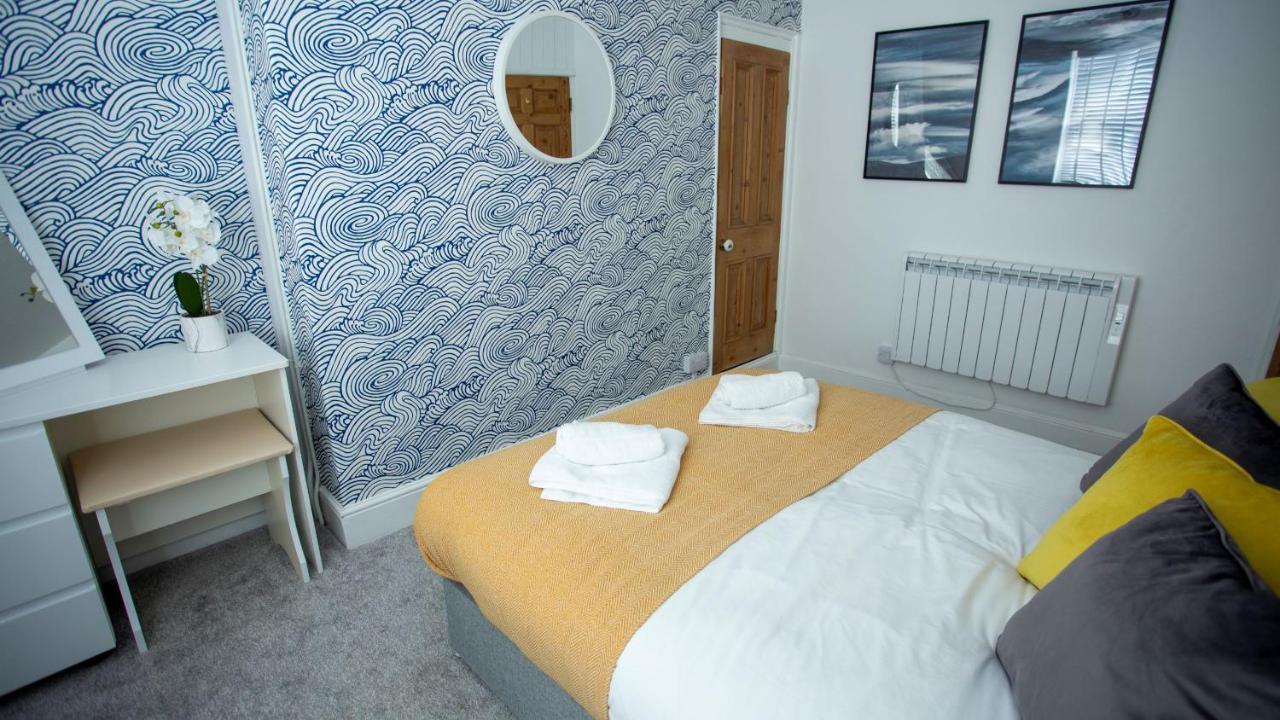Ocean Queen Filey Bagian luar foto